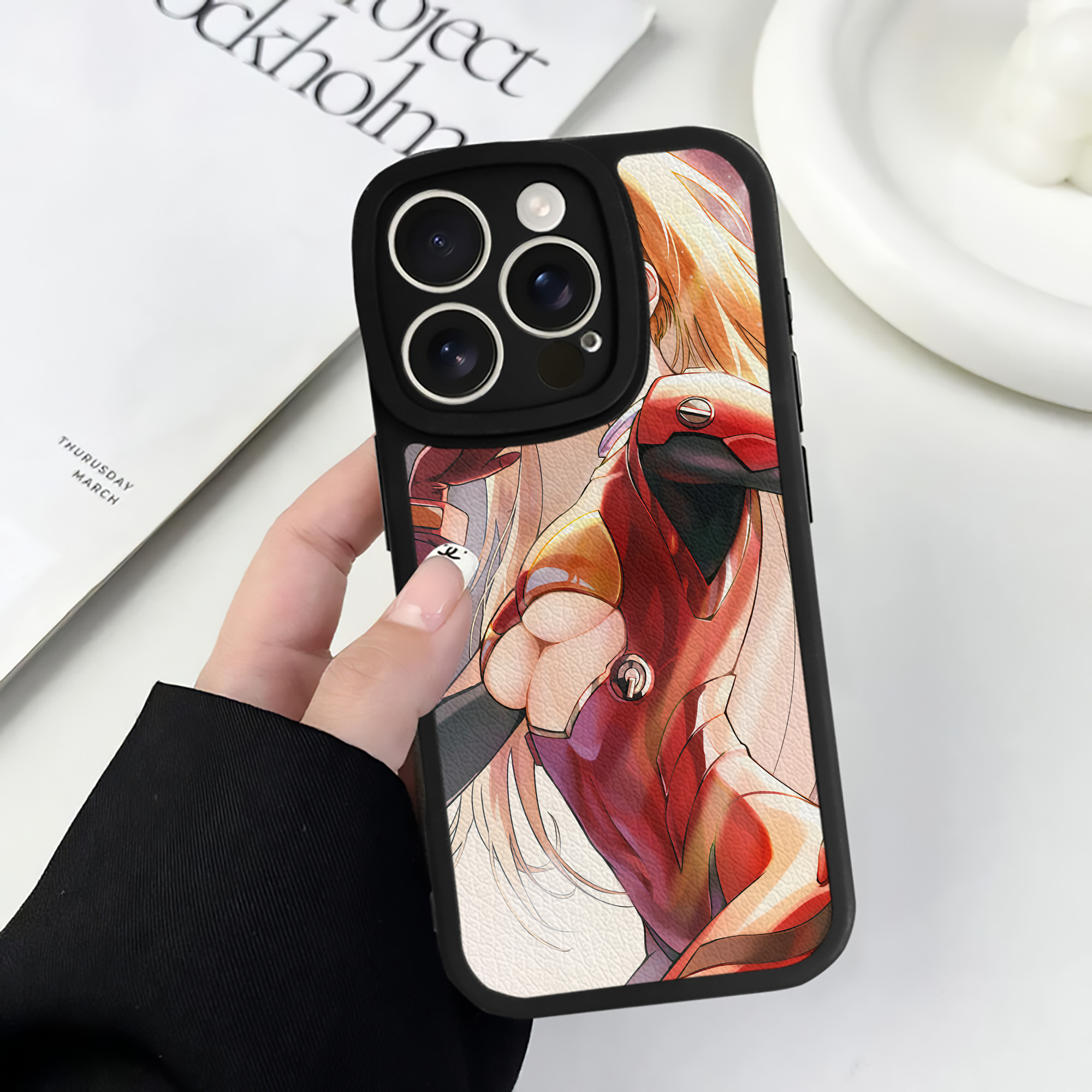 （画像用） EVA 新世紀エヴァンゲリオン 【iPhone 16シリーズ対応】シリコンスマホケース（レザー調） 材質：シリコン